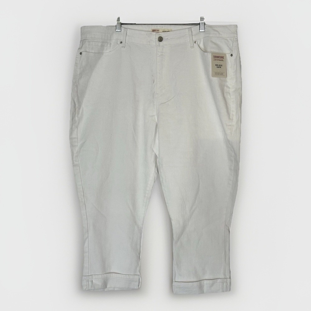 Signature by Levi Strauss White‎ Denim Capri Pants Women's 20 NWT Mid Rise